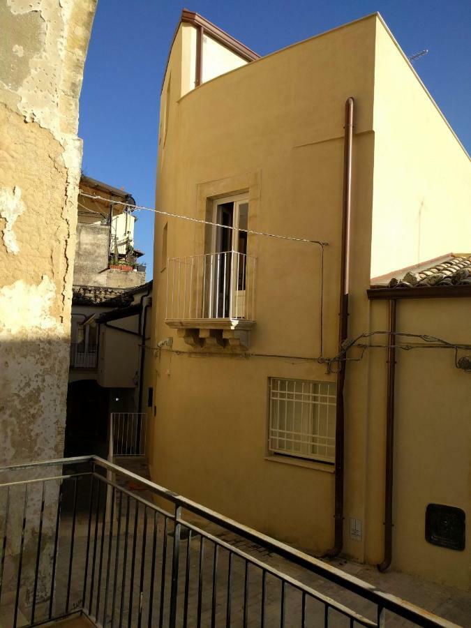 Hotel Balate Dimora In Centro Ragusa Esterno foto