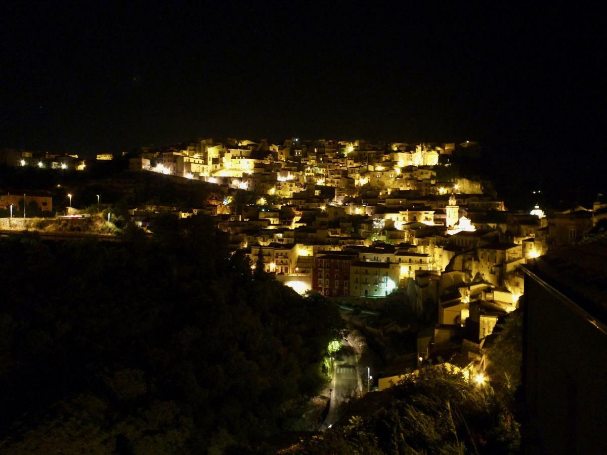 Hotel Balate Dimora In Centro Ragusa Esterno foto